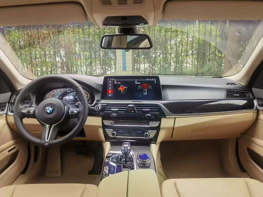 F10 f01 interior